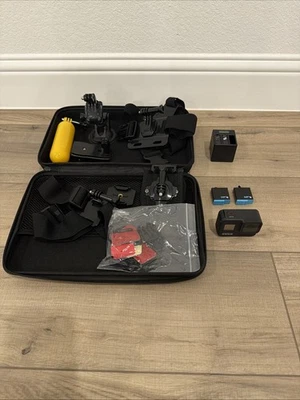 GoPro HERO 8 Black 4K Action Camera Bundle - 4x BATTERY (2 OEM), CHARGER & MORE! - Image 1 of 4