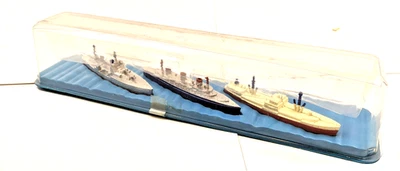 Tootsietoy Diecast Barcos de Guerra de Estados Unidos Barcos Conjunto De Colección D-67 Nuevo de Lote Antiguo en Caja de Plástico Foto 1 de 4