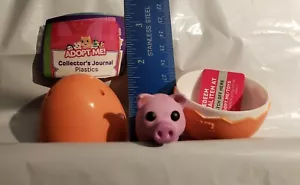 Neu Adoptieren Sie mich! ROSA SCHWEIN Haustierfigur virtuell mit Code Serie 2 - aus Ei - selten - Bild 1 von 7
