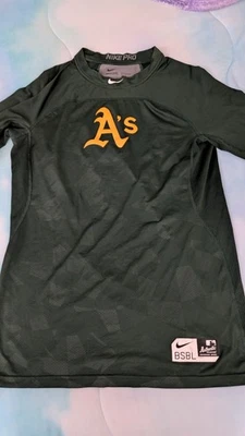 Camisa Oakland Athletics MLB Nike Pro HyperCool 3/4 L/S média  - Imagem 1 de 4