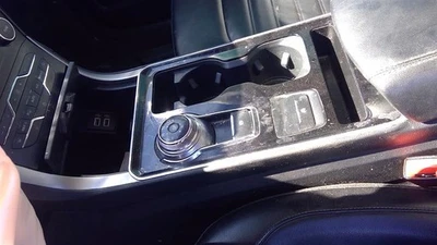 2020 Ford Edge Transmission Shift Dial in Black & Silver - Imagem 1 de 4