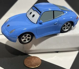 Figura de juego de metal Sally de coche de Disney Cars b - Imagen 1 de 8