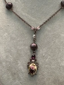 1928 JEWELRY CO 1 1/4” COLGANTE FLORAL EN 20” GP CADENA COLLAR-JOYERÍA DE DISFRACES - Imagen 1 de 3