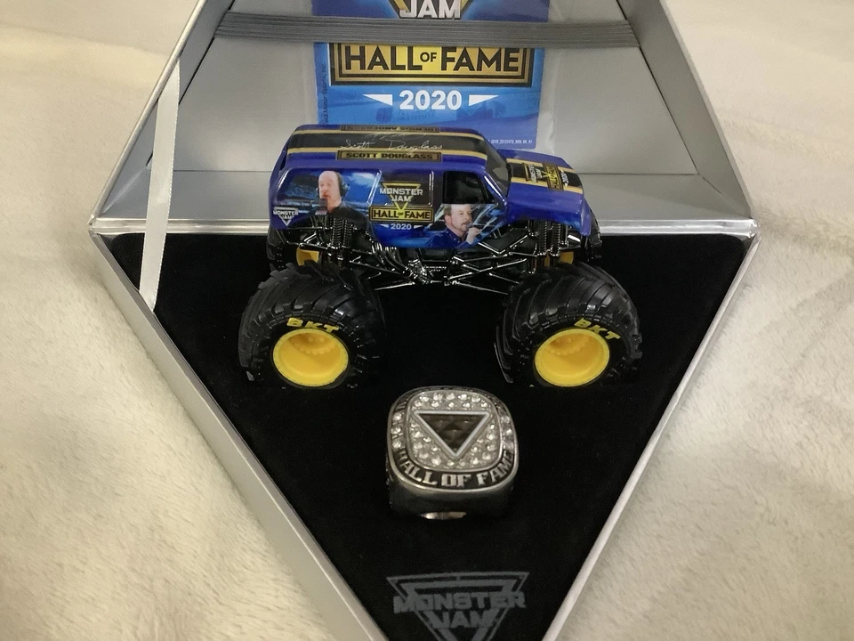 Monster Jam 2020 Hall Of Fame Truck w/ Replica Ring - 1 Of 1,000 Units - Image 1 of 4