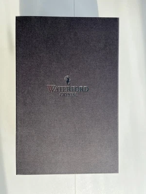 Juego de 2 Martini Waterford Crystal Lismore Diamond. NUEVO EN CAJA - NUNCA USADO Foto 1 de 4