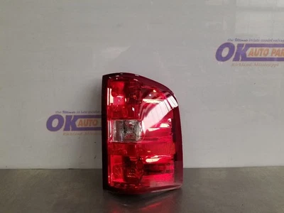 09 2009 Chevy Silverado LT cuarto montado en panel repuesto lámpara trasera derecha Foto 1 de 4