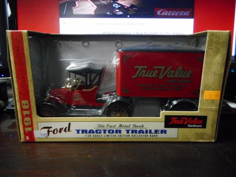 True Value - 1918 Ford Tractor Trailer Collector Bank (1:25) (L-2) - Image 1 of 1