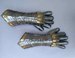 Stulpenhandschuhe Rüstungspaar mit Messingakzenten - Mittelalter Ritter Kreuzritter - Stahl - Bild 1 von 1