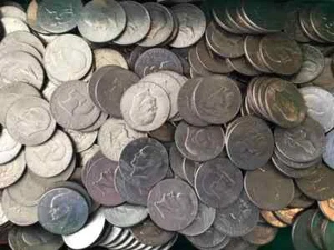 One 1971-1978 Randomly Selected Clad Eisenhower Circulated Ike Dollar Coin - Picture 1 of 5