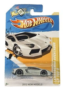 2012 Hot Wheels 12/50 SILVER LAMBORGHINI AVENTADOR LP 700-4 NEW MODELS 12/247 - Picture 1 of 10