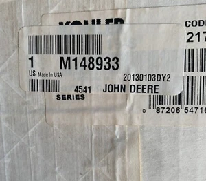 New OEM JOHN DEERE AT429335 Wiper Arm Assembly - Picture 1 of 2