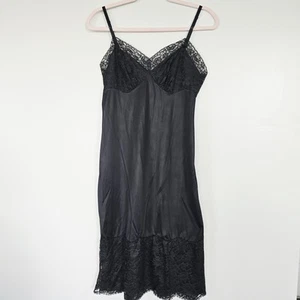 Vintage VANITY FAIR Full Dress Slip Nylon Black with Lace Trim Size 34 8.D75 - Picture 1 of 12