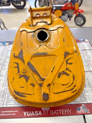 HONDA 1969 CT90K1, HONDA 1970 CT90K2, HONDA 1971 CT90K3 A TRAIL 90 TANQUE DE COMBUSTÍVEL #2 - Imagem 1 de 4