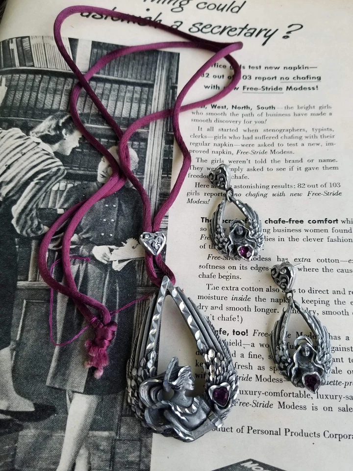 Conjunto de brincos e colar de coração de strass roxo anjo 1994 EGE Pewter o - Imagem 1 de 4