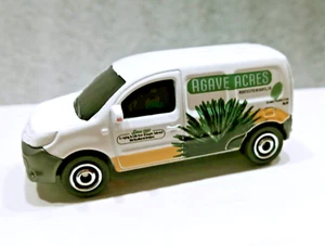 Matchbox 2018 White Renault Kangoo Express "Agave Acres" - Picture 1 of 8