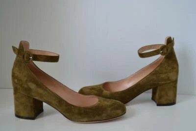 Zapatos de gamuza tostados Gianvito Rossi con correa para el tobillo tacones en bloque talla 39/8,5 $675 Foto 1 de 4