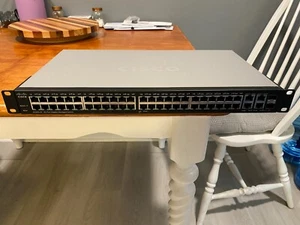 Cisco SG300-52 52 port Gigabit Managed Small Business Switch SRW2048-K9 V02 - Zdjęcie 1 z 10