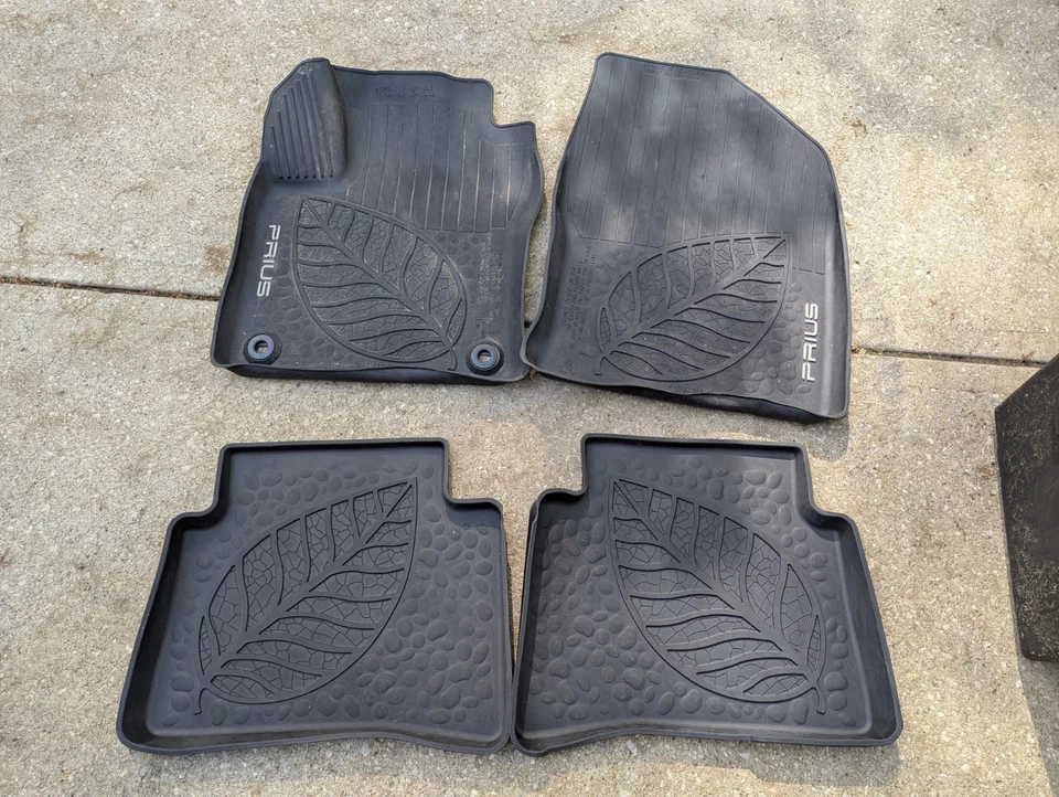 Alfombrillas Toyota Prius OEM 2016 2017 2018 2019 2020 2021 2022 Foto 1 de 2