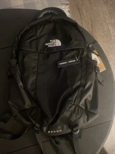The North Face Women’s Recon 30L Backpack Color TNF Black / TNF Black - Picture 1 of 2