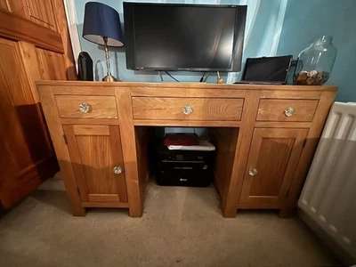 Oak Furnitureland Double-Pedestal Desk with cupboards drawers - Image 1 of 4