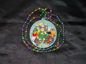 KREWE OF TUCKS 2014 FRAILE TUCK NUEVA ORLEANS MARDI GRAS MEDALLÓN Y LANZAMIENTO DE CUENTAS - Imagen 1 de 2