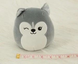 Almohada de felpa suave Squishmallow guiñando el ojo gatito gato 5,5" - Imagen 1 de 3