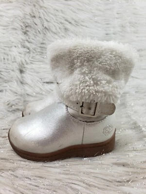 Botas de invierno OSH KOSH B'GOSH para niñas pequeñas talla 5 perlas Foto 1 de 4