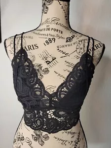 Top Bralette Victorias Secret Rosa Encaje Pequeño Crochet Smocking Ajustable Negro - Imagen 1 de 8