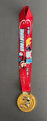 Run Disney 2014 Marathon Medal Walt Disney World Race Mickey Mouse - Image 1 of 4