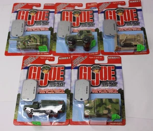 G.l. Joe DieCast Serie 1 Menge 5 2001 M1-A1 Ford GP Bulldozer M-923 Humvee Neu - Bild 1 von 6