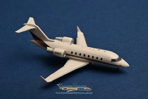 NetJets Challenger 650 N208QS (Flaps Down) cubierta de diseño 3D 1:400 - Imagen 1 de 7