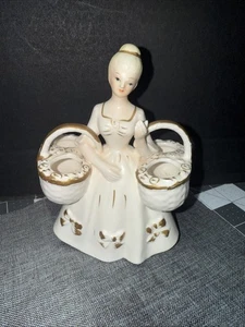 Ceramic Vintage “Lipstick Lady” Figurine - Holds 4 Lipsticks #2257 Japan Signed - Picture 1 of 3