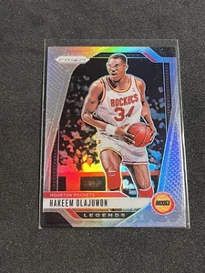 2024-25 Panini Prizm - Legends Hakeem Olajuwon #296 Silver Prizm - Bild 1 von 2