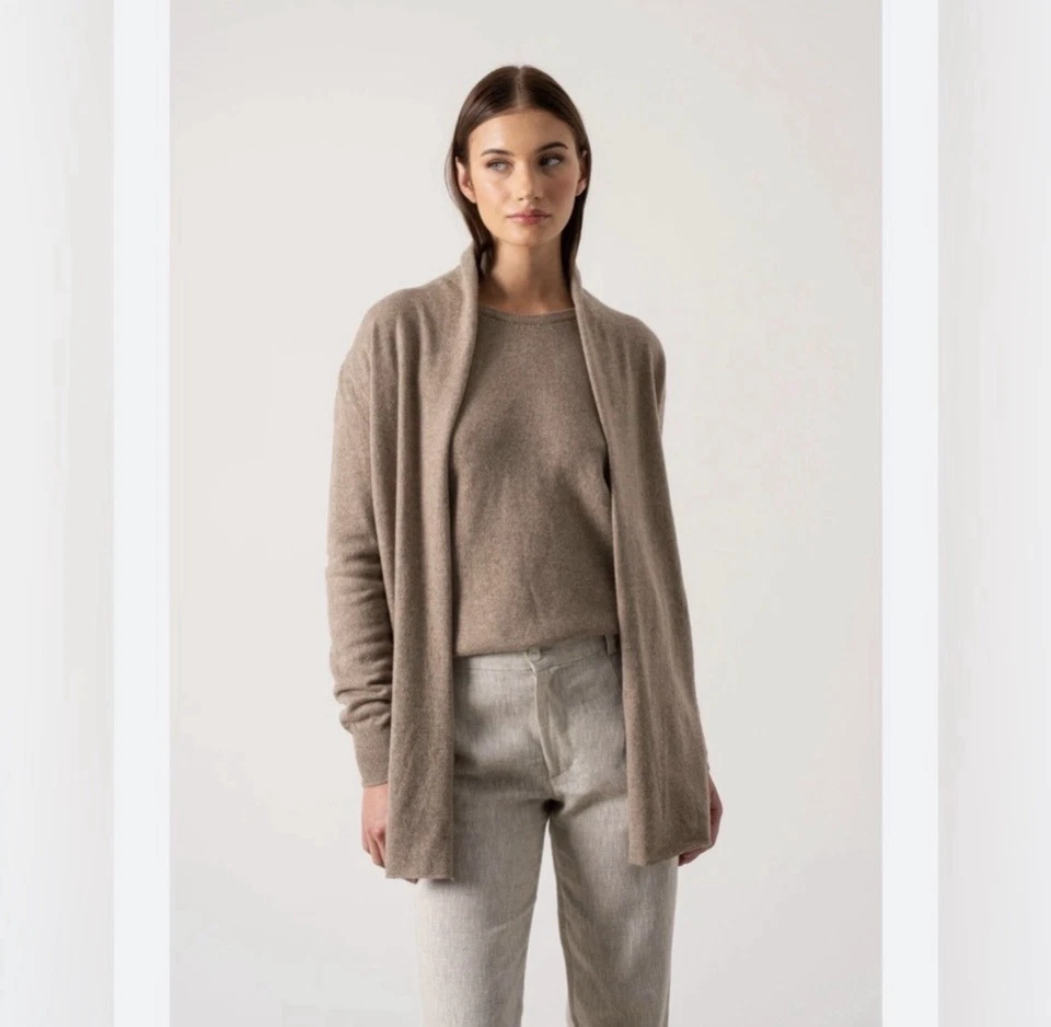 Cárdigan Blanco + Warren Bolsillo Frontal Abierto Marrón Talla Grande Foto 1 de 4