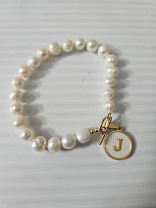Genuine Freshwater pearl bracelet with letter pendant gold tone base - Picture 1 of 29