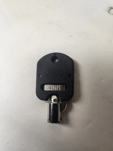 Speed Queen OEM GR 800 Service Door Key ESD 800 Key Whirlpool Kenmore  - Picture 1 of 2