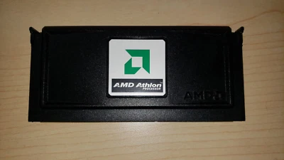 1999 AMD K7 700 Slot A CPU AMD K7700MTR51B A 700MHz Cartridge - Image 1 of 4