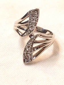 Silberfarbener Ring Crossover Wickel ausgestellte Stäbe 6 Kristalle 1 Zoll Größe 6,75 - Bild 1 von 9