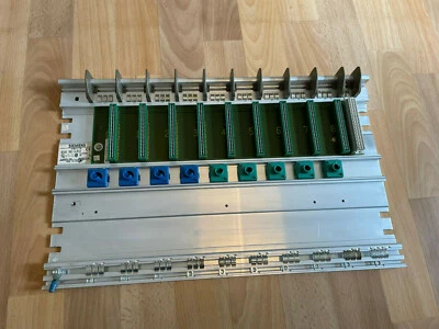 Siemens Simatic S5 Subrack 6ES5 701-1LA12 / Buone Condizioni - Immagine 1 di 4