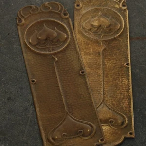 Pair of Art Nouveau pressed Brass Finger Plates, VGC, ready to fit - Picture 1 of 16