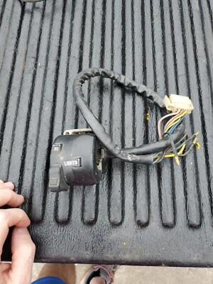 Interruptor de manillar Yamaha XS400 LH 3F9-83973-00-00 Vintage Café Racer OEM Ahrma  Foto 1 de 4