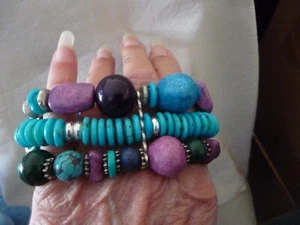 1 3/4" W 3 ROWS TURQUOISE LAVENDER & MULTI COLOR BEADS STRETCH BRACELET #26/12K - Picture 1 of 4