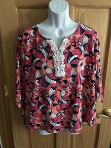 Kim Rogers Women’s 2X Floral Embroidered Round V-Neck 3/4 Sleeve Top - Picture 1 of 7