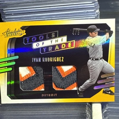 Ivan Rodriguez 4/5 Gold Tools Of The Trade Dual Patch 2021 - Image 1 of 3