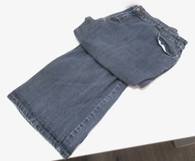 Pantalones de mezclilla Avenue lavado medio para hombre talla 24 algodón promedio poli spandex corte bootcut Foto 1 de 4