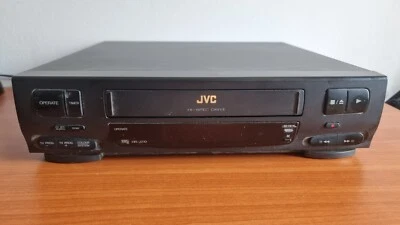 VIDEOREGISTRATORE VHS VCR LETTORE JVC HR-J210 NON FUNZIONA PEZZI RICAMBIO - Immagine 1 di 3