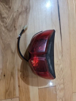 06 - 14 雅马哈 FZ1 Fazer 后尾灯刹车灯  — 第 1/3 张图片