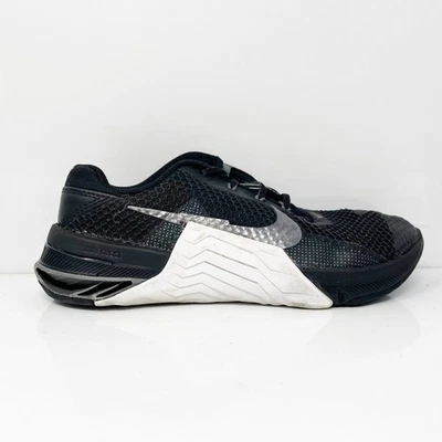 Tênis de corrida Nike feminino Metcon 7 CZ8280-010 preto tamanho 6 - Imagem 1 de 4
