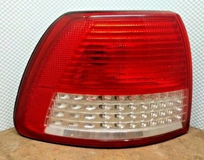 00 01 CADILLAC CATERA OEM LH Driver luz trasera qtr pnl lámpara trasera lámpara Foto 1 de 3