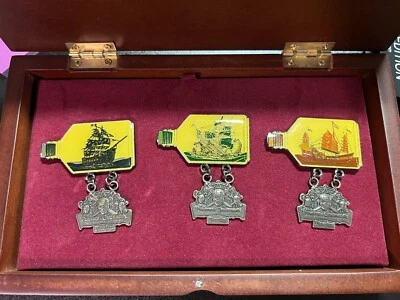 Disney Pirates Of The Caribbean The Legend Lives On Ships LE 500 3 Pin Box  - Image 1 of 4